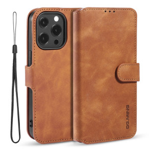 DG. Étui de cuir horizontal de la face de l'huile rétro avec porte-carte et portefeuille pour iPhone 13 Pro (Brown) SD903A1097-20