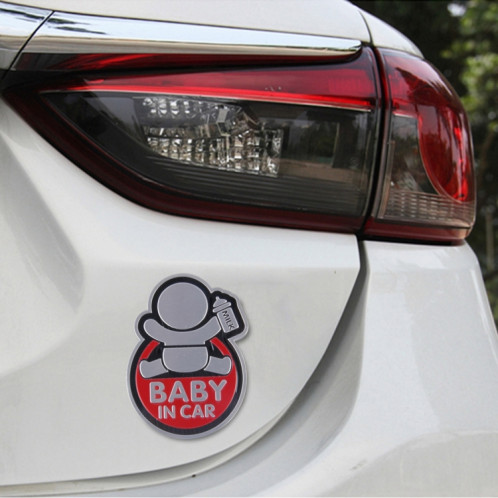 Bébé dans la voiture Happy Drinking Milk Infant Adoreable Style Autocollant sans voiture (Rouge) SH512R1428-35