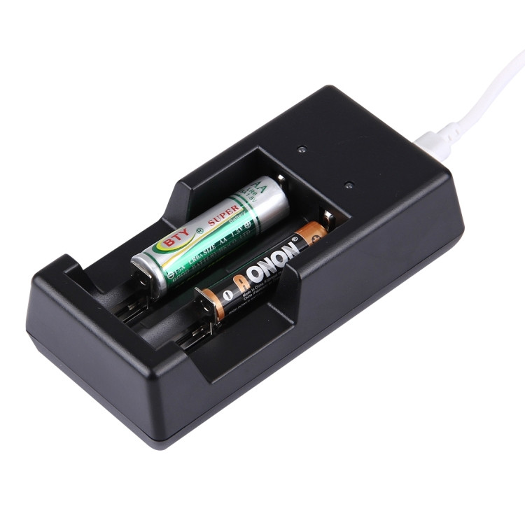 Chargeur de batterie universel rechargeable USB 1.2V / 3.7V