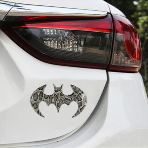 Autocollant gratuit de voiture en métal en forme de chauve-souris SH641B425-20
