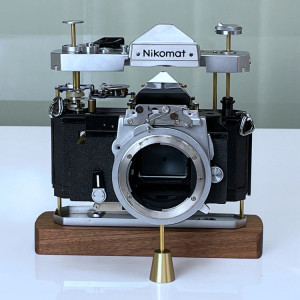 Accessoires de salle de modèle de faux appareil photo factice non fonctionnel Afficher le modèle d'appareil photo de Studio Photo pour Nikon (café) SH374C1731-20