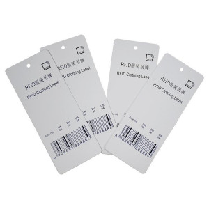 Étiquettes électroniques RFID pour vêtements en papier couché avec puce NXP U8 SR64171500-20