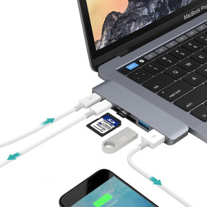 6 en 1 multi-fonction en alliage d'aluminium 5Gbps taux de transfert double adaptateur USB-C / Type-C HUB avec 2 ports USB 3.0 et 2 ports USB-C / Type-C et fente pour carte SD et fente pour carte TF pour Macbook SH711H1190-20