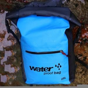 Sac à bandoulière pliant en plein air à double sac étanche en PVC, sac à dos étanche, capacité: 25L (bleu ciel) SH97SL9-20