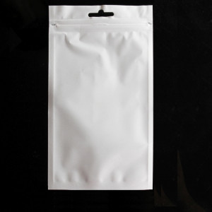500 pcs Sacs ZipLock, sac refermable pour boîtier en plastique / étui en silicone / étui TPU d'iPhone 5 et 5s, taille: 17.9cm x 10cm;Taille interne: 14cm x 8.5cm SH12781702-20