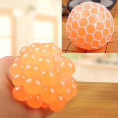 6cm Anti-Stress Visage Reliever Grape Ball Extrusion Humeur Squeeze Relief Sain Drôle Tricky Vent Jouet (Orange)