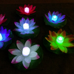 3 couleur LED Flood Artificielle Lotus Flottant Lampes De Forme De Fleur Pour La Piscine Extérieure Souhaitant Fête (Rose)