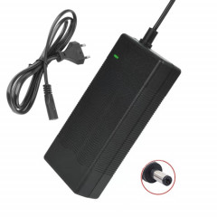 42V 2A 5525 DC Head Scooter électrique Chargeur intelligent Chargeur de batterie au lithium 36V, Prise: UE