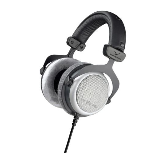 Beyerdynamic DT 880 PRO 250 Ohm Wired Over-Ear Headphones with Coiled Connection cable with mini-jack (3.5mm) and 1/4 adapter Black EU DE14400360-02