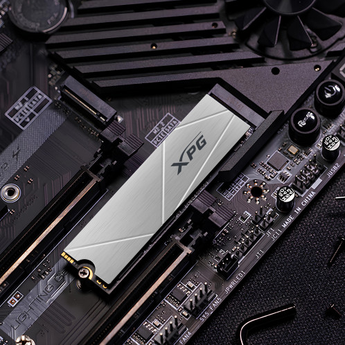 ADATA-XPG SSD PCIe Gen 4x4 1TB GAMMIX S60 R/W 5000/3200 887560-09