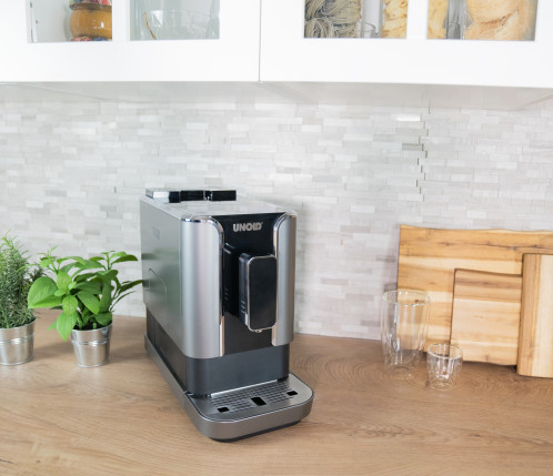 Unold 28835 Kaffeevollautomat Luca 140305-024