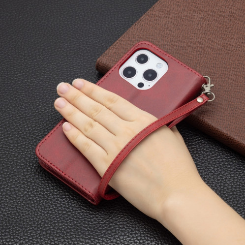 Pour iPhone 13 Rétro Texture en peau d'agneau Pure Couleur Horizontal Horizontal PU Coque en cuir PU, avec porte-carte et portefeuille et lanière (rouge) SH902C1537-07