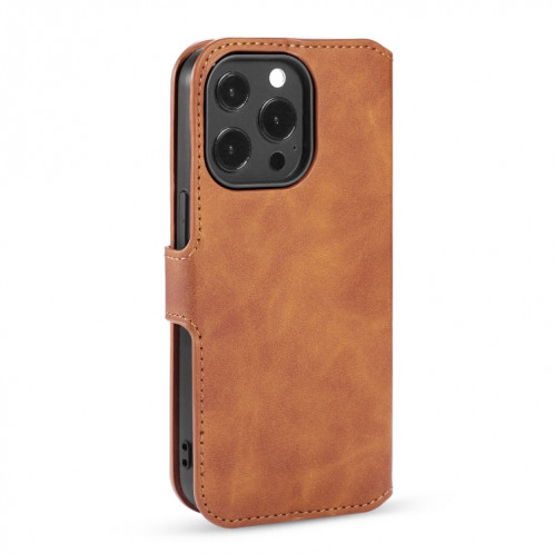 DG. Étui de cuir horizontal de la face de l'huile rétro avec porte-carte et portefeuille pour iPhone 13 Pro (Brown) SD903A1097-07