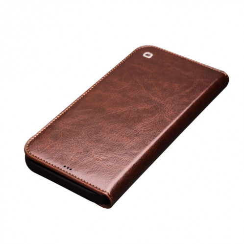 Horizontal Qialino Horizontal Toam Coating avec porte-carte et portefeuille pour iPhone 13 Pro Max (Brown) SQ204B1343-05