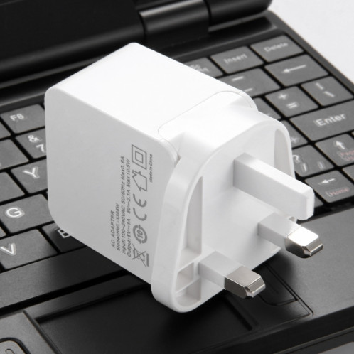 9 PCS HAWEEL UK Plug 2 ports USB 1A / 2.1A Kits de chargeur de voyage avec présentoir, pour iPhone, Galaxy, Huawei, Xiaomi, LG, HTC et autres Smartphones SH33081916-016