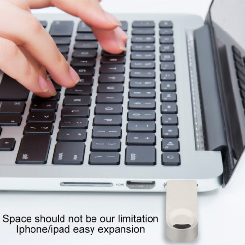 S29 3 en 1 8 Go Micro USB 3.0 + USB-C / Type-C + Interface à 8 broches Disque Flash en métal Twister (Argent) SH230S771-09