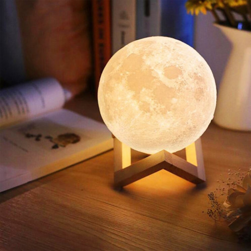 YouOKLight YK2302 3D Print Moon Lamp, Diamètre: 15cm, USB Contrôle de charge Touch Control 16-Color Dimming LED Night Light avec télécommande et support en bois SY2314686-012