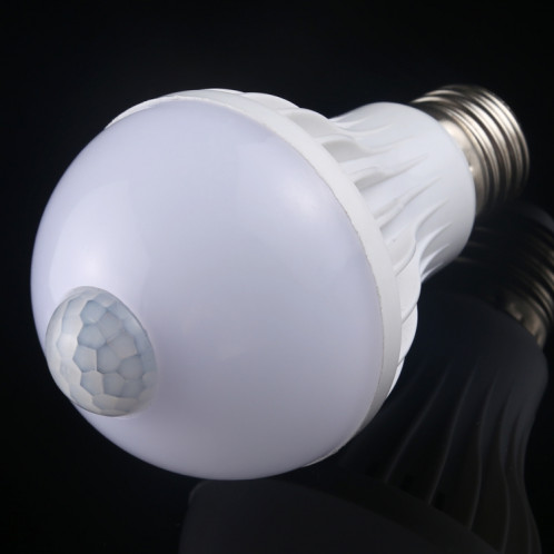 E27 7W 16 LED SMD 5730 450LM Ampoule LED à capteur de mouvement infrarouge, Distance du capteur: 4-6m, AC 220V (lumière blanche) SH01WL1167-07