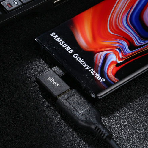 Adaptateur en alliage d'aluminium à tête coudée à 90 degrés Type-C / USB-C mâle vers USB 3.0 femelle (noir) SH951B960-05