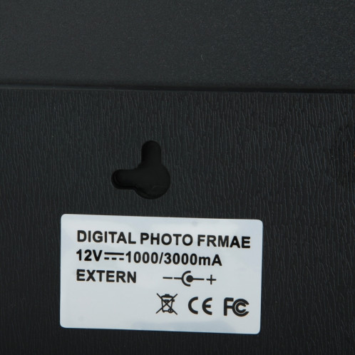 Cadre photo numérique multimédia à affichage LED de 12 pouces avec support / lecteur de musique et lecteur vidéo / fonction de télécommande, prise en charge USB / SD, haut-parleur stéréo intégré (blanc) SH017W141-011