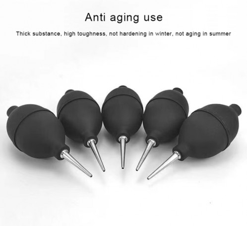 Nettoyage des ballons soufflants en caoutchouc pour enlever la poussière SH04971210-07