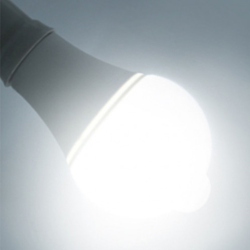 Lumière LED Capteur de mouvement étanche Capteur infrarouge E27 Ampoule de capteur LED Lumière blanche SH40701451-06