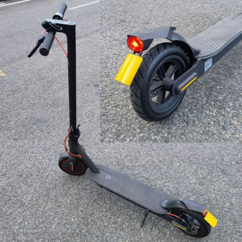 Garde-boue multifonctionnel de scooter électrique ZHIKAN avec feu arrière pour Xiaomi M365 / PRO / PRO2 (noir) SZ401A1402-08