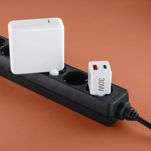 Hama Mini chargeur rapide PD 30W 1xUSB-C/1xUSB-A blanc 201992 140900-018