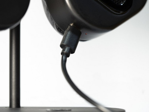 Support pour casque audio chargeur USB-C et Qi intégrés Eamus Levo Stand Noir MICEAM0002-04